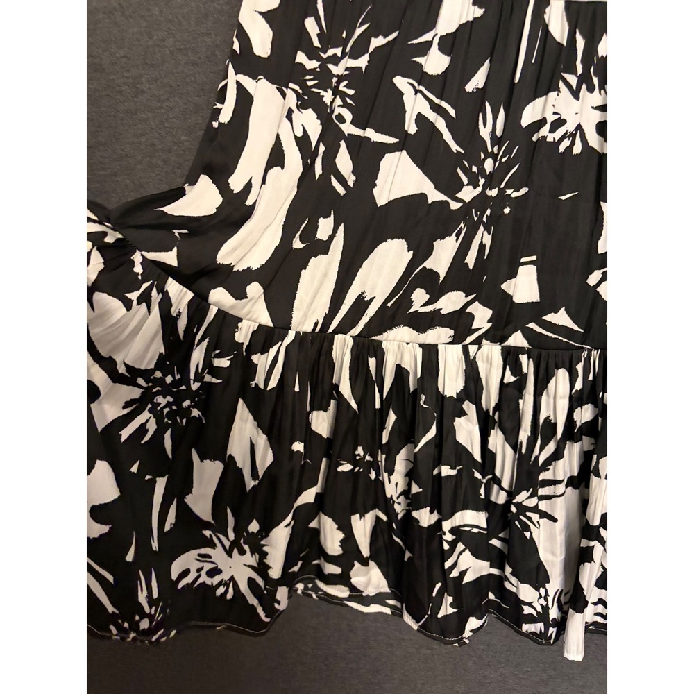 New Nine West Black White Floral Maxi Satin Skirt Tiered Elastic Waist XS - Picture 2 of 9
